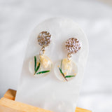 Florivine Beige Flower Handmade Gold Earring (Nationwide Delivery)
