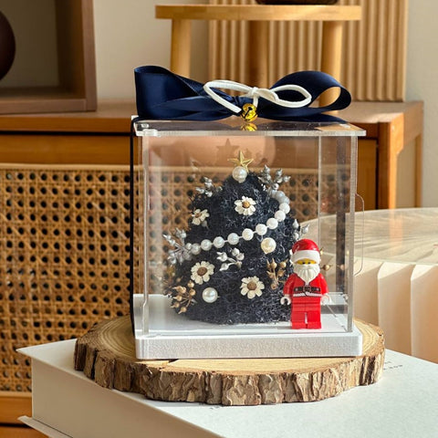 Gabriell Christmas Preserved Flower Frame  - Christmas 2025