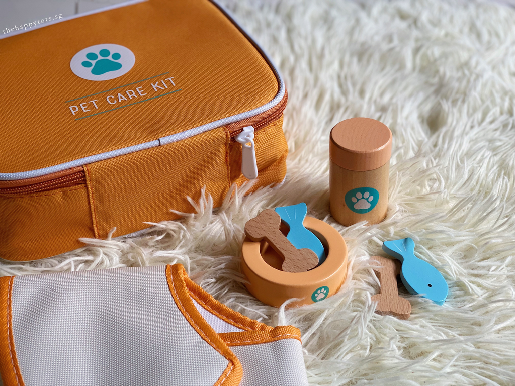 Vet Pretend-Play Set | Giftr - Singapore's Leading Online Gift Shop