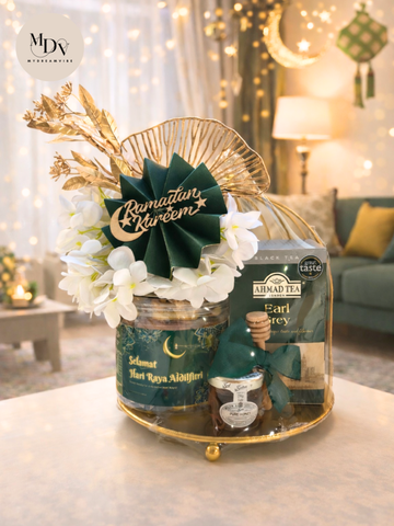 Raya Family Mini Feast Gold Tray - Hari Raya Hampers & Gifts 2026