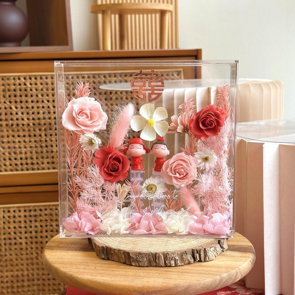 Scarlette Preserved Flower Frame | Giftr - Singapore's Leading