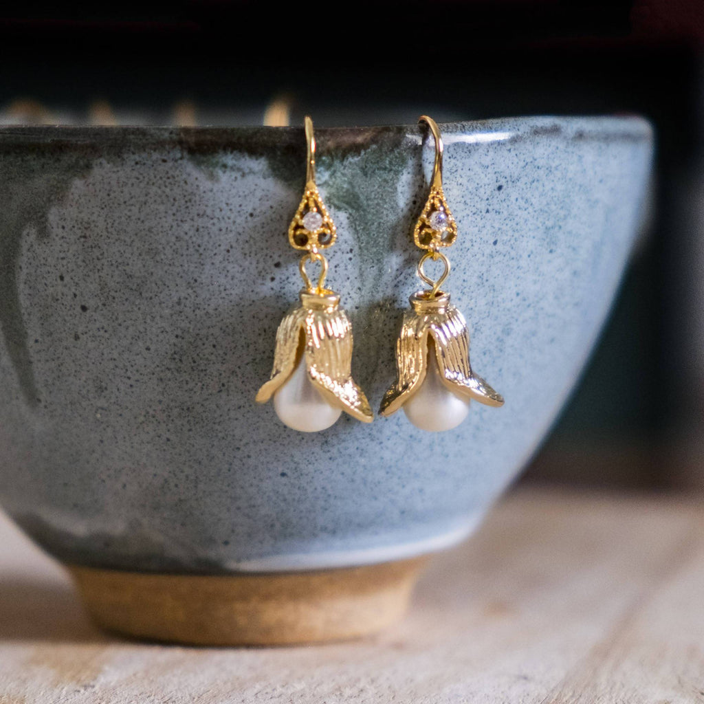 Tulip Pearl Gold Handmade Earring