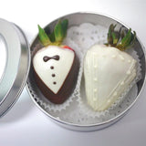 Wedding Gift Couple Chocolate Coated Strawberry Dessert Gift Box - 1 unit