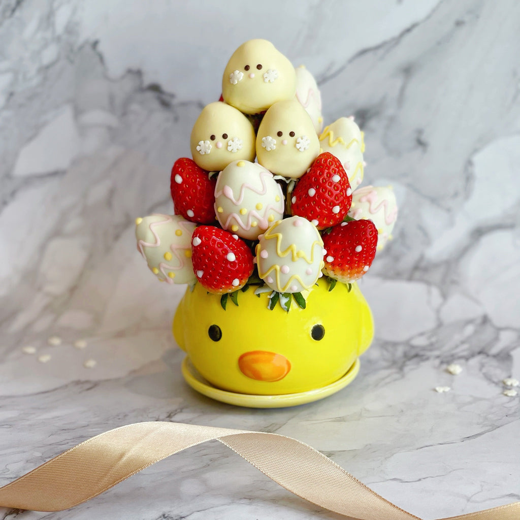 Fruit Bouquet - Tweety Bird  | Fresh Fruit Arrangement with Chocolate Dipped Strawberry Animal Pot