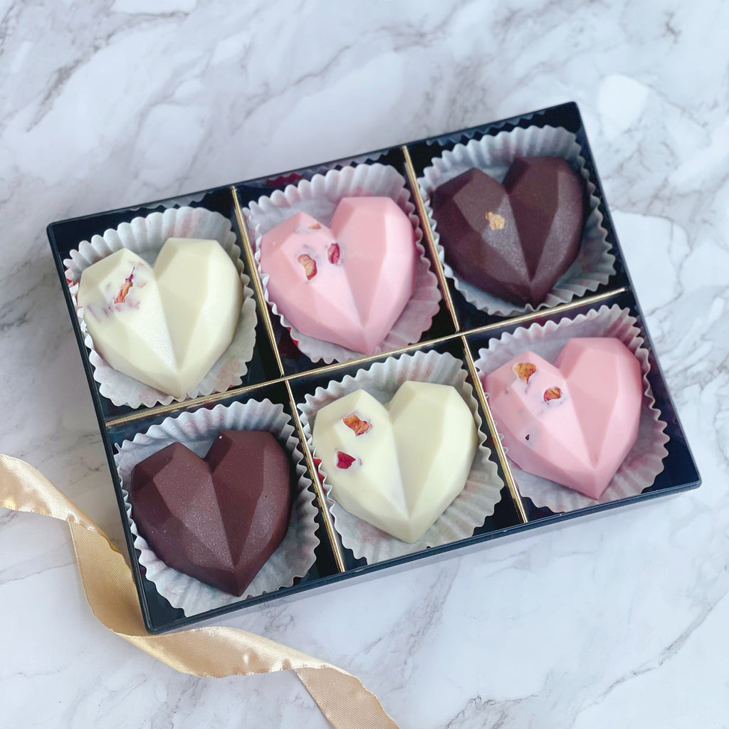 Gourmet Craft Chocolate Box of 6 (Strawberry Heart)