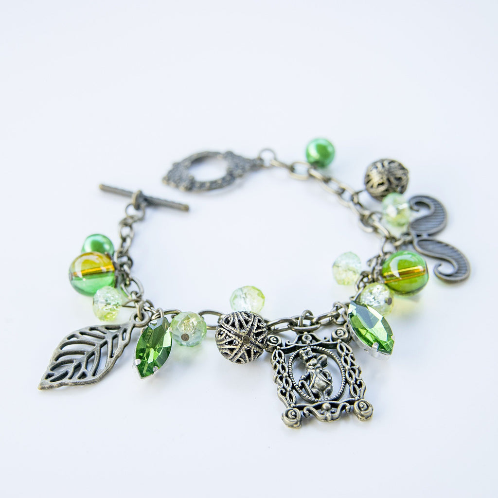 Whimsy from the Jungle Necklace and Bracelet Set
