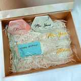 (Personalised wedding gift) Champagne Flute Gift Bundle (Magnetic Gift Box)